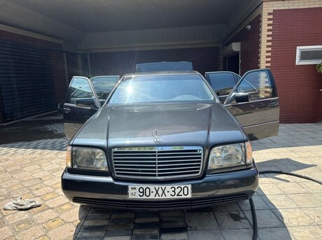 Mercedes S 320