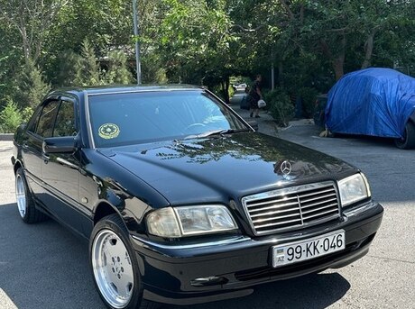 Mercedes C 240