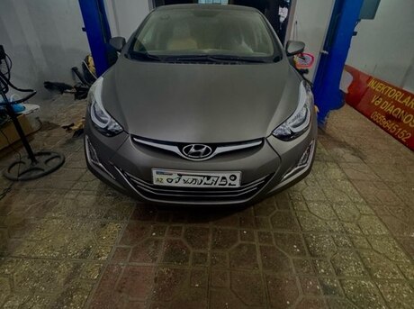 Hyundai Elantra