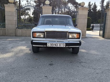 LADA (VAZ) 2107