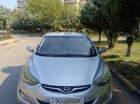 Hyundai Elantra 2013