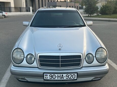 Mercedes E 240 1998