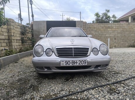 Mercedes E 240 2000