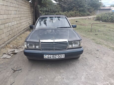 Mercedes 190 1990
