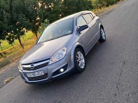 Opel Astra 2007