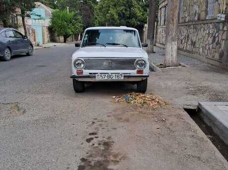 LADA (VAZ) 21011