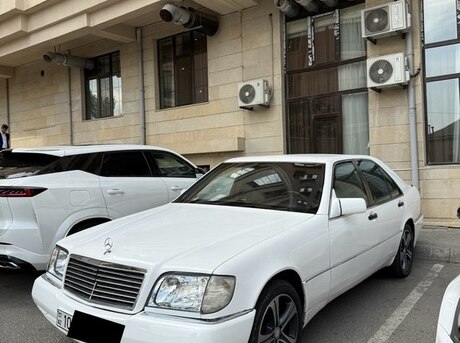 Mercedes S 320