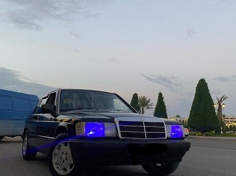 Mercedes 190