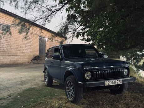 LADA (VAZ) Niva 2013