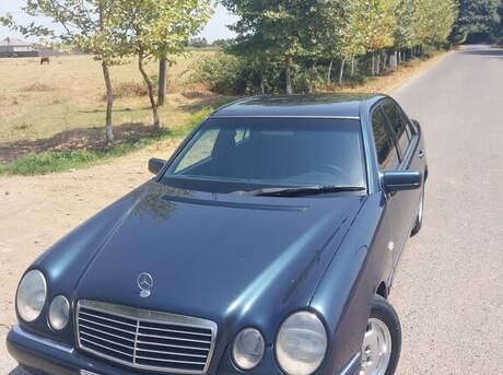 Mercedes E 240 1999