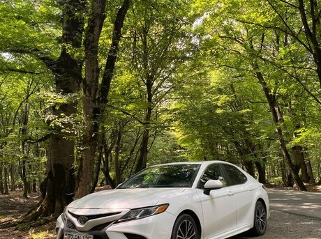Toyota Camry 2020