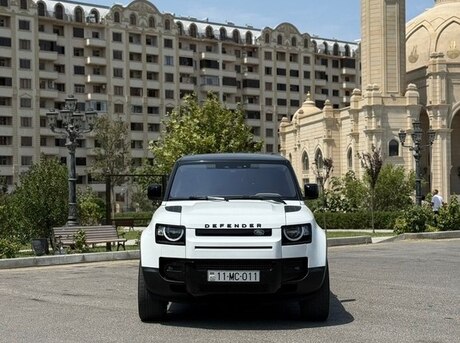 Land Rover Defender 2020