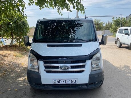 Ford Transit 2010
