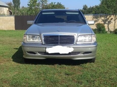 Mercedes C 240