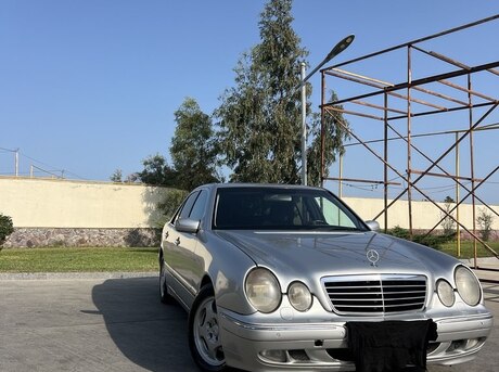 Mercedes E 220 1999