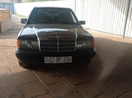Mercedes 190