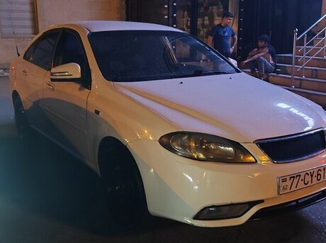 Daewoo Gentra 2014