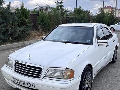 Mercedes C 230