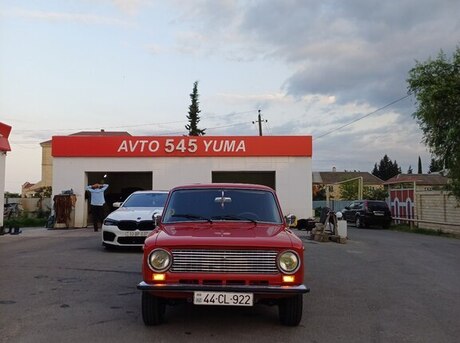LADA (VAZ) 21011