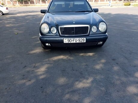 Mercedes E 240 1999