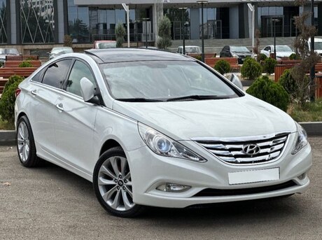 Hyundai Sonata 2010