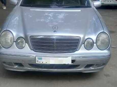 Mercedes E 220 2001