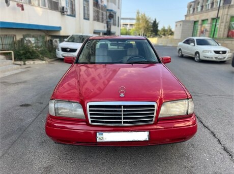 Mercedes C 180
