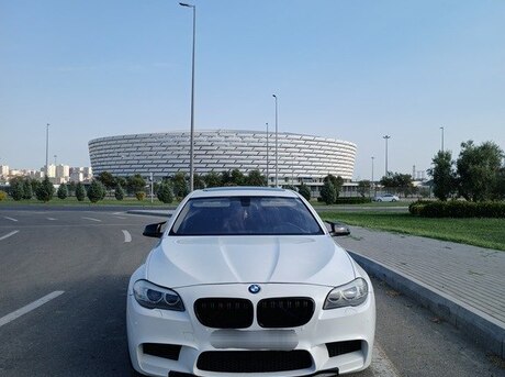 BMW 528