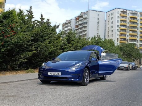Tesla Model 3 2023
