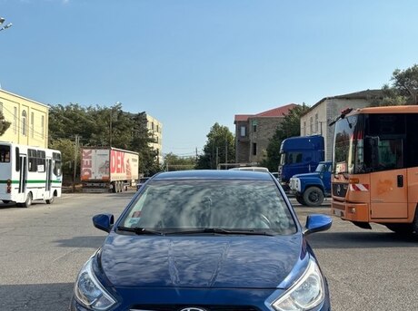 Hyundai Accent 2016
