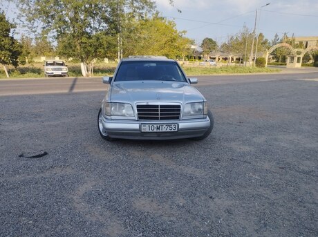 Mercedes E 220 1995