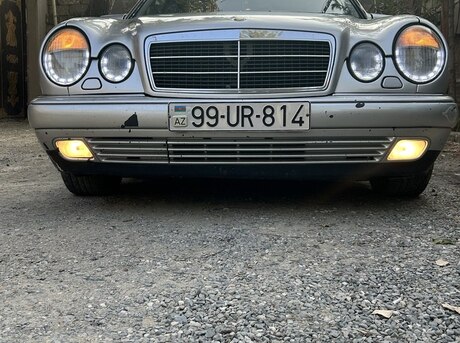 Mercedes E 220 1998