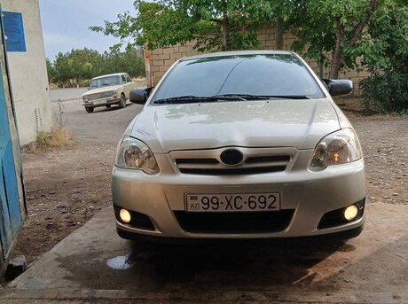 Toyota Corolla 2005