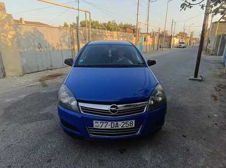 Opel Astra 2010