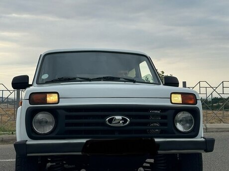 LADA (VAZ) Niva 2014