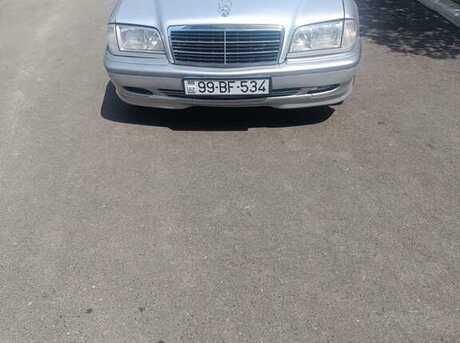 Mercedes C 200