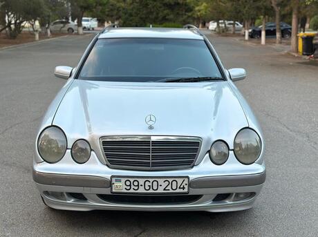Mercedes E 220 2002