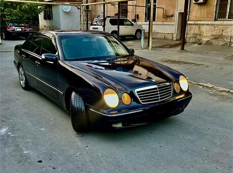 Mercedes E 270 2001