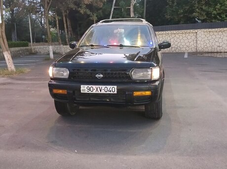 Nissan Pathfinder 1999