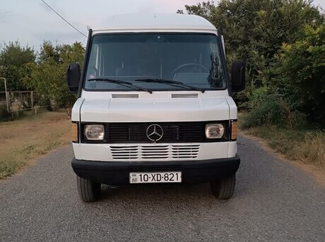 Mercedes 208 D 1994