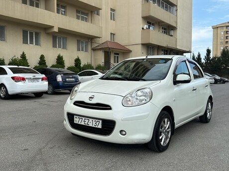 Nissan March 2013