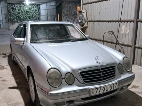 Mercedes E 240 2001