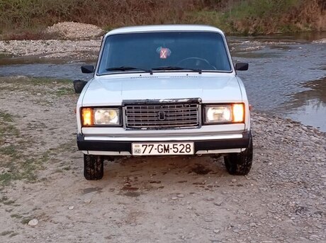 LADA (VAZ) 2107 2000