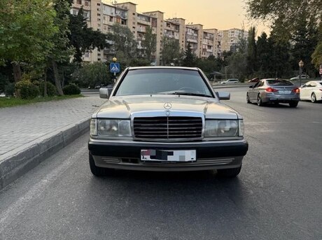 Mercedes 190