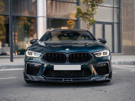 BMW M8 2021
