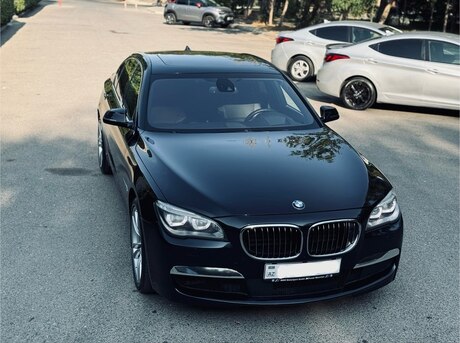BMW 750