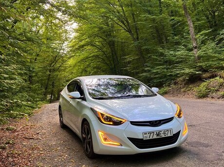 Hyundai Elantra
