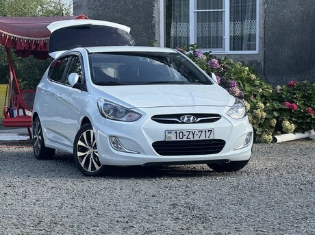 Hyundai Accent 2011