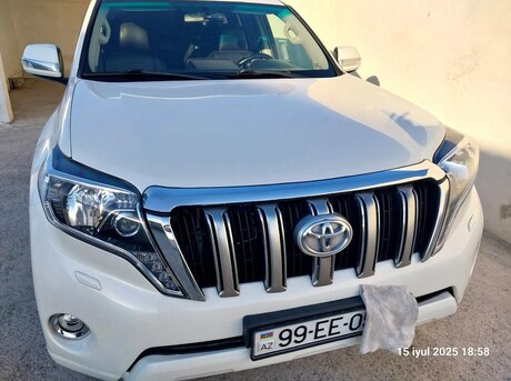 Toyota Land Cruiser Prado 2011
