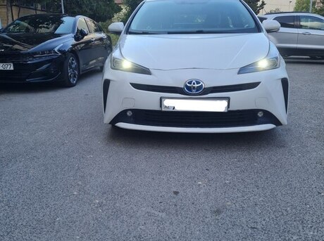 Toyota Prius 2019
